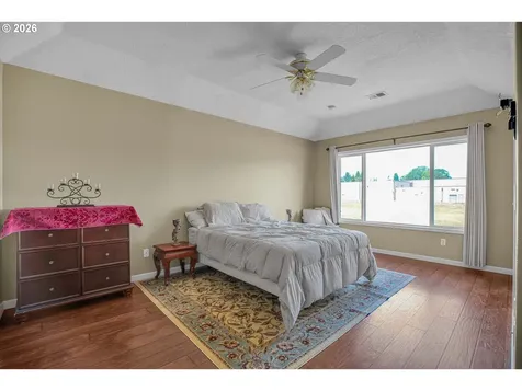 565 NE Lenox Street Hillsboro OR 97124