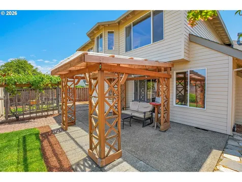 565 NE Lenox Street Hillsboro OR 97124
