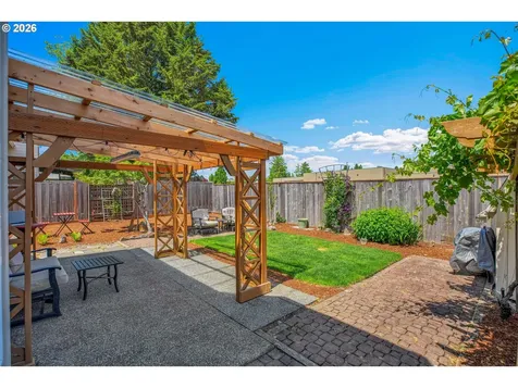 565 NE Lenox Street Hillsboro OR 97124