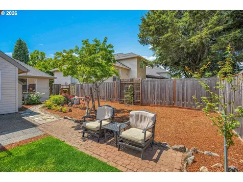 565 NE Lenox Street Hillsboro OR 97124