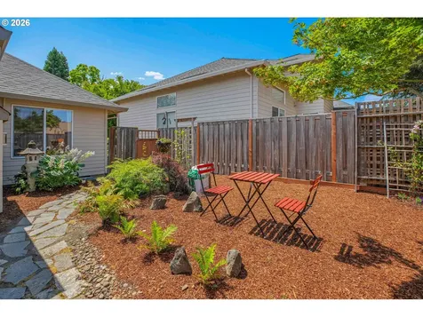 565 NE Lenox Street Hillsboro OR 97124
