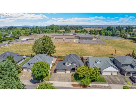 565 NE Lenox Street Hillsboro OR 97124