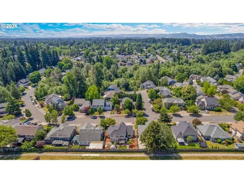 565 NE Lenox Street Hillsboro OR 97124