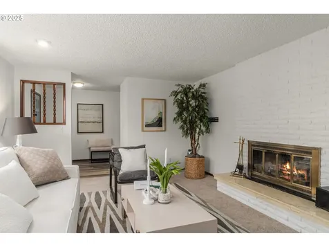 12449 SE Kelly Street Portland OR 97236