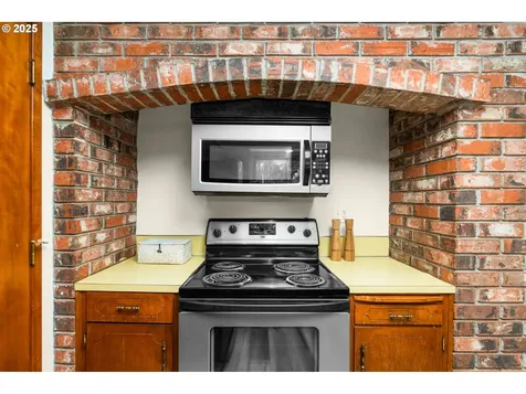 12449 SE Kelly Street Portland OR 97236