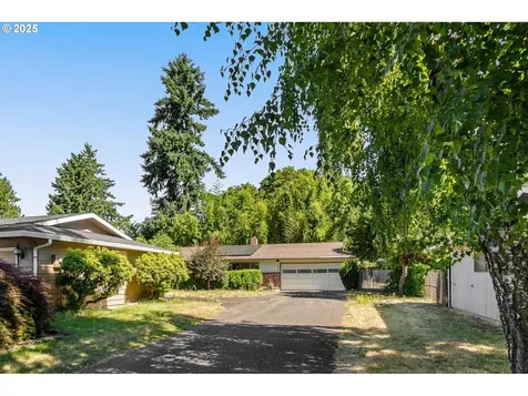 12449 SE Kelly Street Portland OR 97236