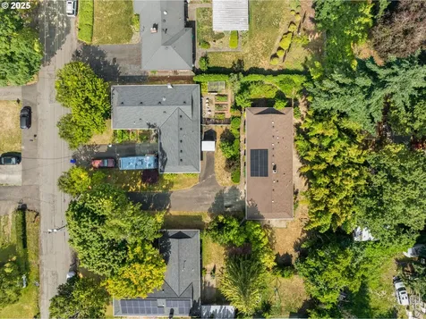 12449 SE Kelly Street Portland OR 97236