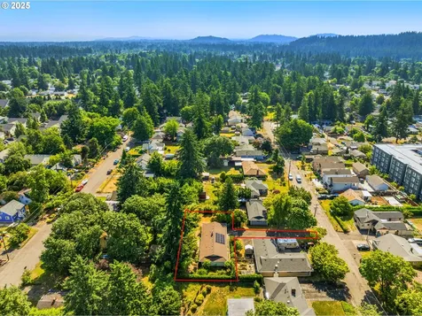 12449 SE Kelly Street Portland OR 97236