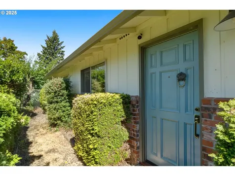 12449 SE Kelly Street Portland OR 97236