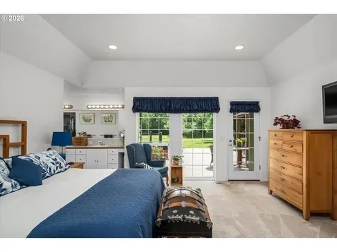 85181 Sarvis Berry Lane Eugene OR 97405