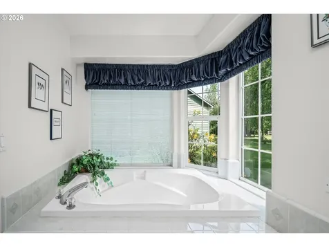 85181 Sarvis Berry Lane Eugene OR 97405