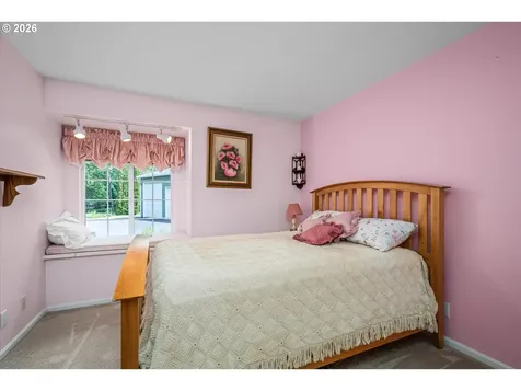 85181 Sarvis Berry Lane Eugene OR 97405