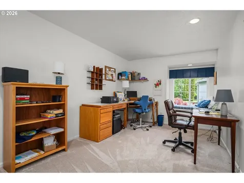 85181 Sarvis Berry Lane Eugene OR 97405
