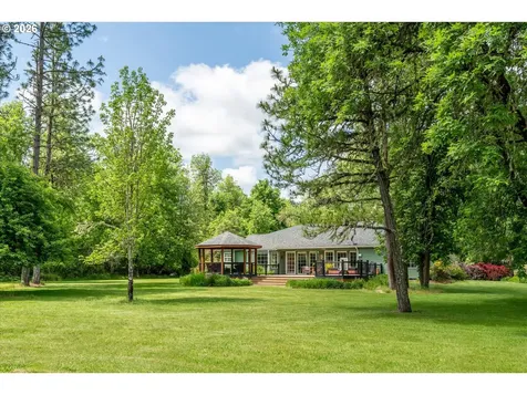 85181 Sarvis Berry Lane Eugene OR 97405