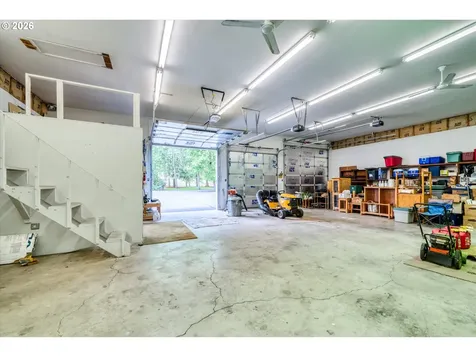 85181 Sarvis Berry Lane Eugene OR 97405