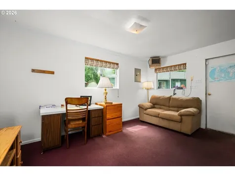 85181 Sarvis Berry Lane Eugene OR 97405