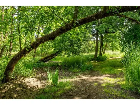85181 Sarvis Berry Lane Eugene OR 97405