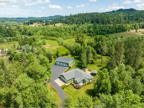 85181 Sarvis Berry Lane Eugene OR 97405