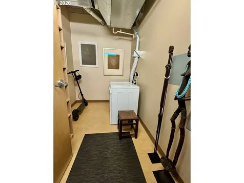 1221 SW 10th Avenue Portland OR 97205