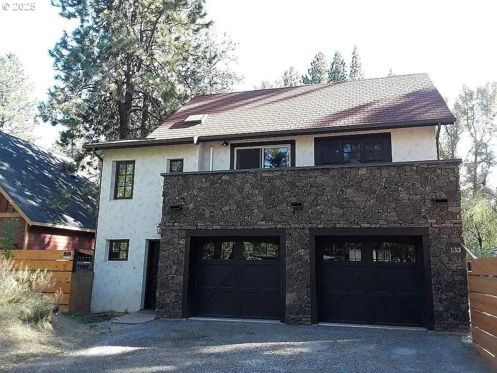 133 E Black Crater Avenue Sisters OR 97759