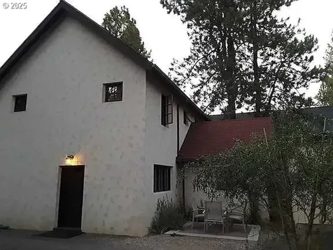 133 E Black Crater Avenue Sisters OR 97759
