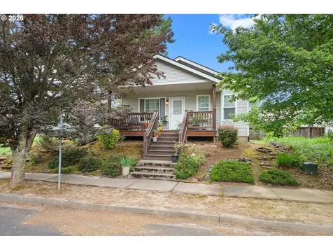 8351 N Bank Street Portland OR 97203