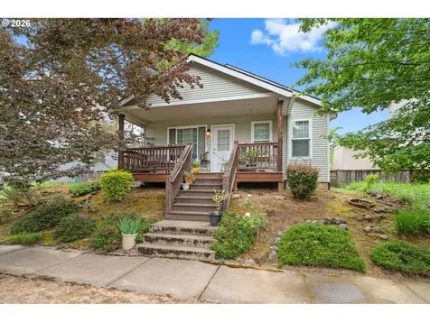 8351 N Bank Street Portland OR 97203