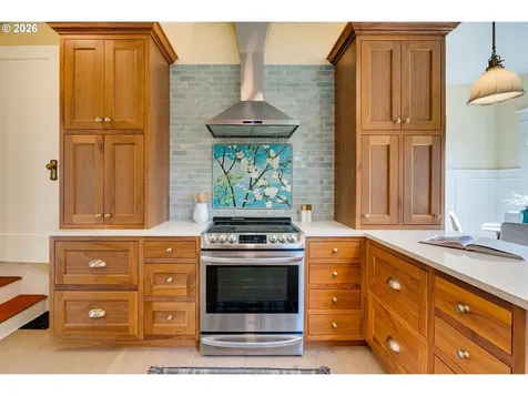 2104 SE Elliott Avenue Portland OR 97214
