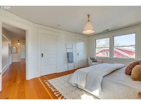 2104 SE Elliott Avenue Portland OR 97214
