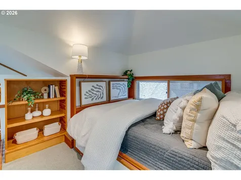 2104 SE Elliott Avenue Portland OR 97214