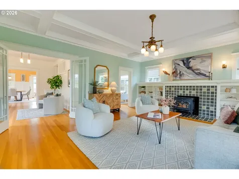 2104 SE Elliott Avenue Portland OR 97214