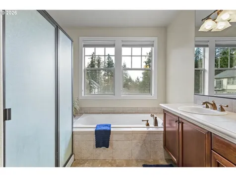 13340 Auburn Court Lake Oswego OR 97035