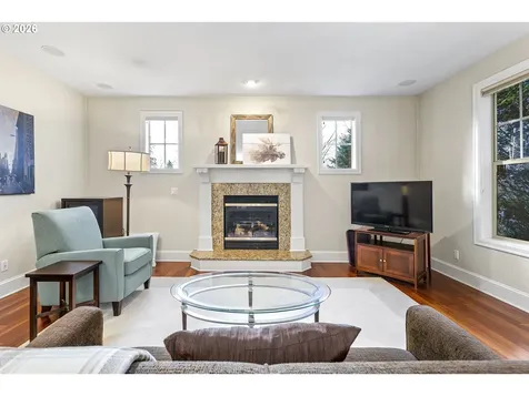 13340 Auburn Court Lake Oswego OR 97035
