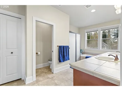 13340 Auburn Court Lake Oswego OR 97035
