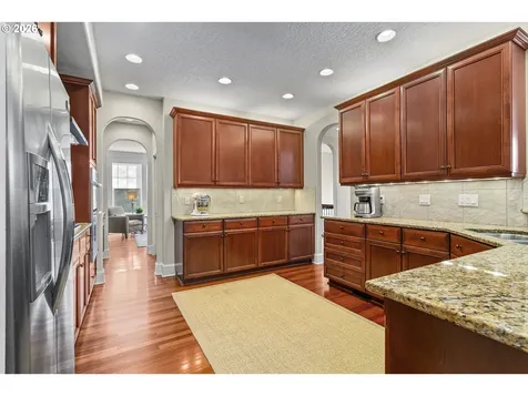 13340 Auburn Court Lake Oswego OR 97035
