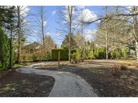 13340 Auburn Court Lake Oswego OR 97035
