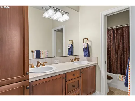 13340 Auburn Court Lake Oswego OR 97035
