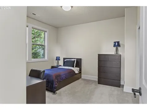 13340 Auburn Court Lake Oswego OR 97035