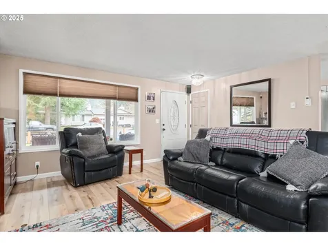 24795 Parkside Drive Veneta OR 97487