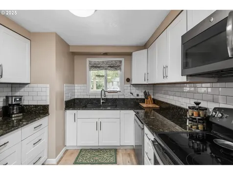24795 Parkside Drive Veneta OR 97487
