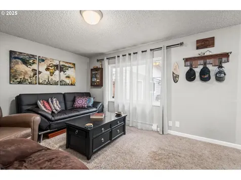 24795 Parkside Drive Veneta OR 97487