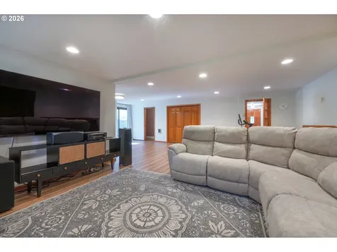 2040 Dogwood Drive Eugene OR 97405