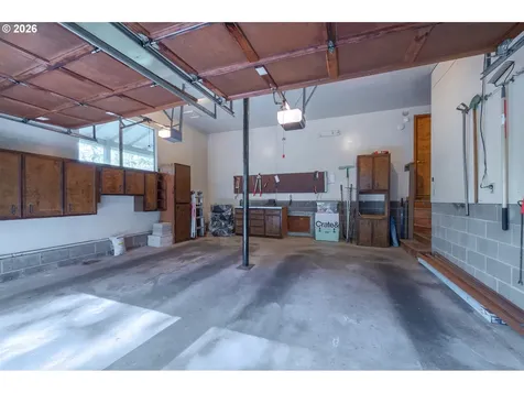 2040 Dogwood Drive Eugene OR 97405