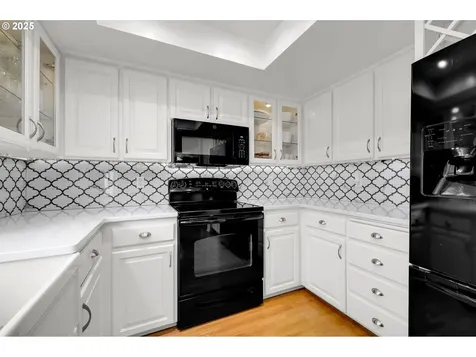 1049 65th Street Springfield OR 97478