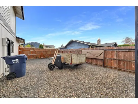 1049 65th Street Springfield OR 97478