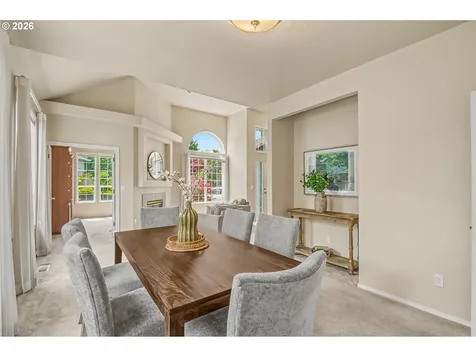 8891 SW Iowa Drive Tualatin OR 97062