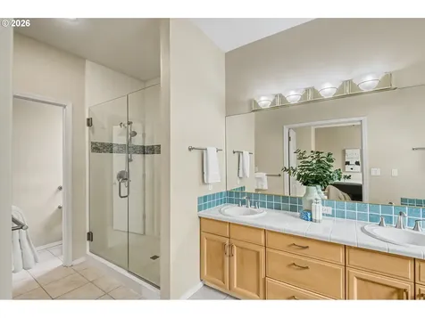 8891 SW Iowa Drive Tualatin OR 97062