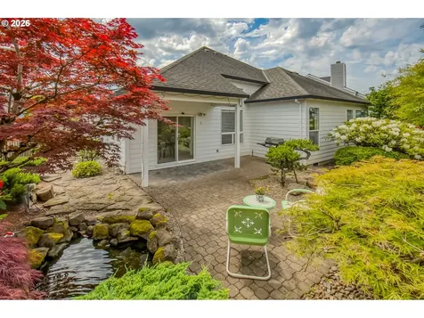 8891 SW Iowa Drive Tualatin OR 97062