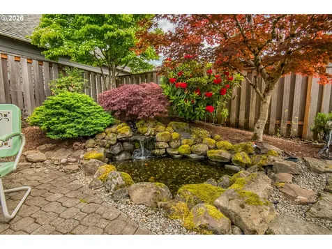 8891 SW Iowa Drive Tualatin OR 97062