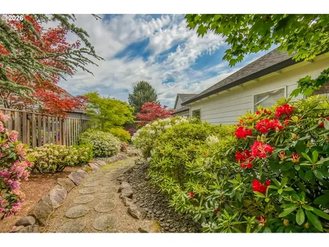 8891 SW Iowa Drive Tualatin OR 97062